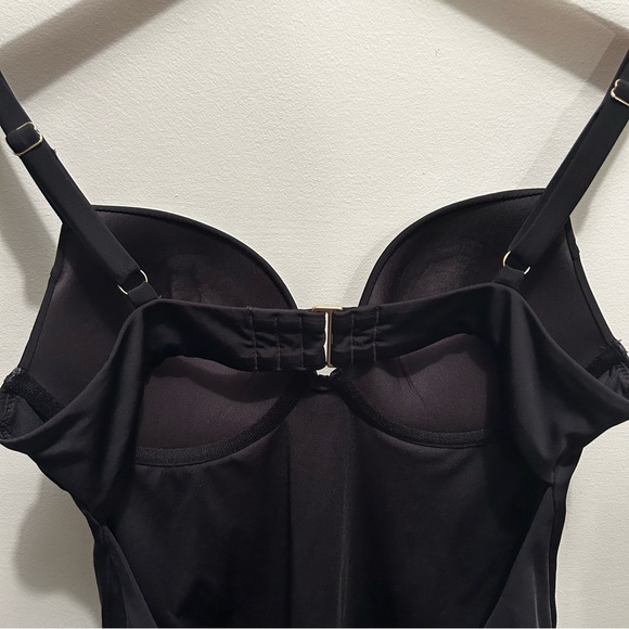 Victoria’s Secret one-piece bathing suit - Picture 4 of 4